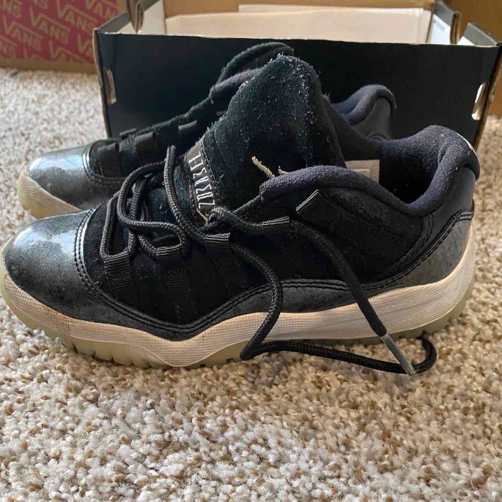 Jordan 11 Retro Low